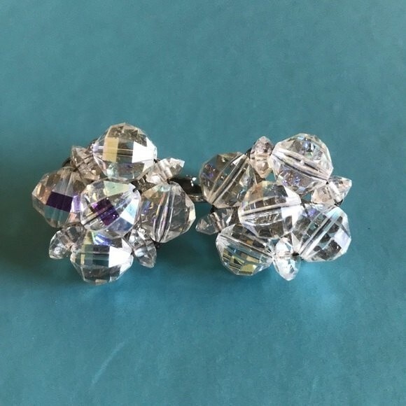 Vintage Aurora Borealis Beaded Crystal Cluster Clip Earrings Silver Tone - Picture 1 of 5
